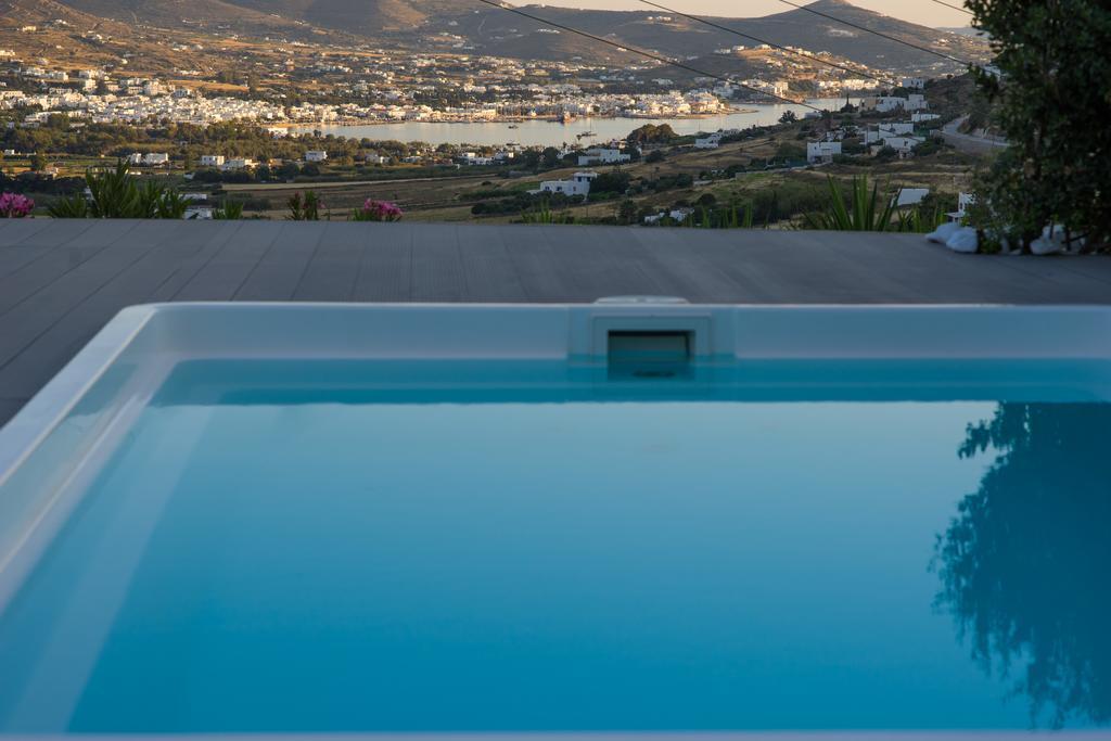 Azzurro Bianco Suites Páros Exterior foto